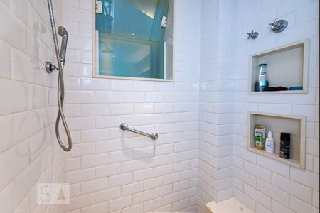 Apartamento para alugar com 135m², 3 quartos e 1 vaga Apartamento para alugar com 135m², 3 quartos e 1 vagaBanheiro Social