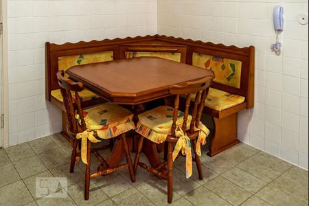 Apartamento para alugar com 135m², 3 quartos e 1 vaga Apartamento para alugar com 135m², 3 quartos e 1 vagaCozinha