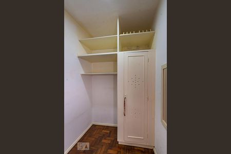 Apartamento para alugar com 135m², 3 quartos e 1 vaga Apartamento para alugar com 135m², 3 quartos e 1 vagaQuarto de Serviço