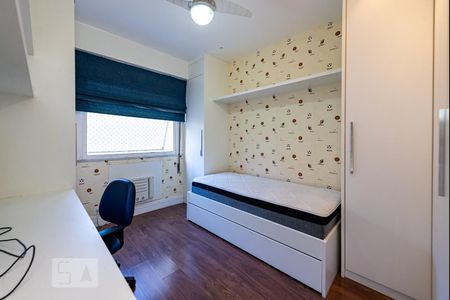 Apartamento para alugar com 135m², 3 quartos e 1 vaga Apartamento para alugar com 135m², 3 quartos e 1 vagaQuarto 3