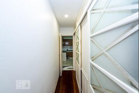 Apartamento para alugar com 135m², 3 quartos e 1 vaga Apartamento para alugar com 135m², 3 quartos e 1 vagaCorredor