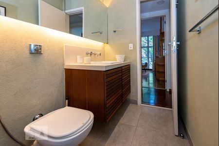 Apartamento para alugar com 135m², 3 quartos e 1 vaga Apartamento para alugar com 135m², 3 quartos e 1 vagaBanheiro Social