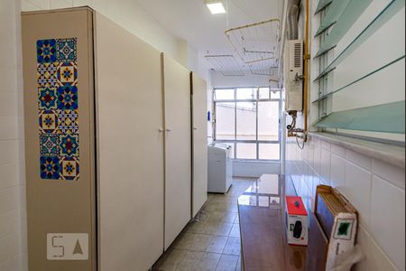 Apartamento para alugar com 135m², 3 quartos e 1 vaga Apartamento para alugar com 135m², 3 quartos e 1 vagaÁrea de Serviço