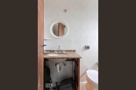 Casa à venda com 450m², 4 quartos e 4 vagasBanheiro da Suite 1