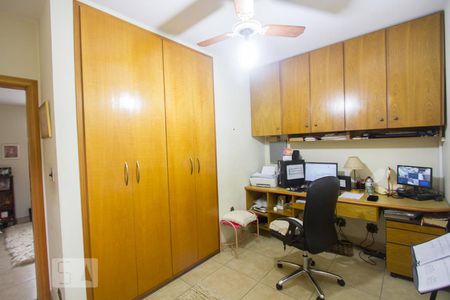 Casa à venda com 464m², 4 quartos e 3 vagasEscritório