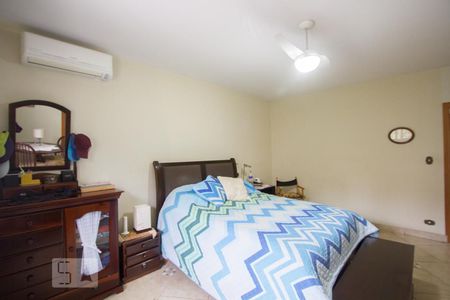 Casa à venda com 464m², 4 quartos e 3 vagasSuíte 1