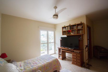 Casa à venda com 464m², 4 quartos e 3 vagasSuíte 2