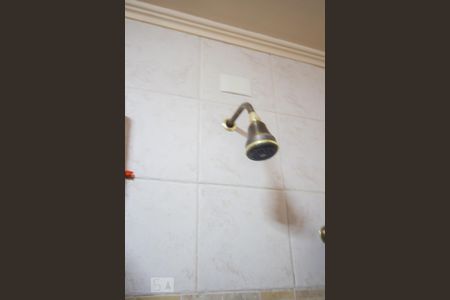 Casa à venda com 464m², 4 quartos e 3 vagasDetalhe Banheiro Suíte 1