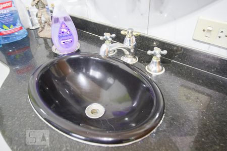 Casa à venda com 464m², 4 quartos e 3 vagasDetalhe Banheiro