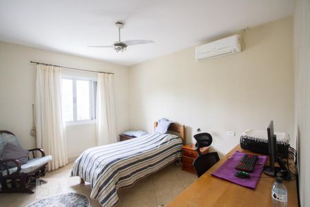 Casa à venda com 464m², 4 quartos e 3 vagasQuarto