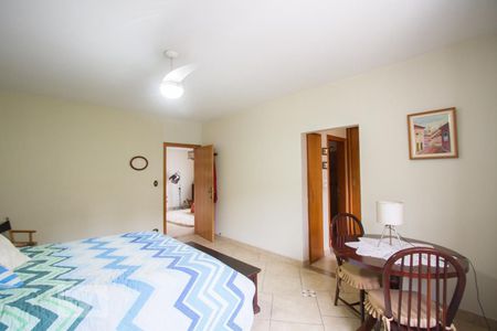 Casa à venda com 464m², 4 quartos e 3 vagasSuíte 1