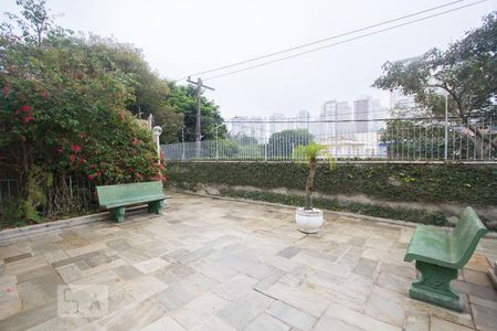 Casa à venda com 464m², 4 quartos e 3 vagasQuintal 1