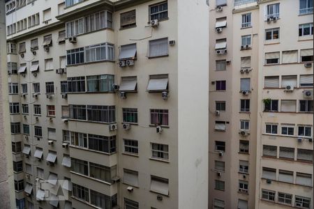 Vista do Quarto 1 de apartamento para alugar com 2 quartos, 68m² em Copacabana, Rio de Janeiro