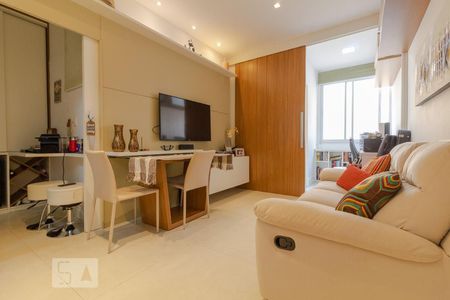 Sala de apartamento à venda com 2 quartos, 45m² em Copacabana, Rio de Janeiro