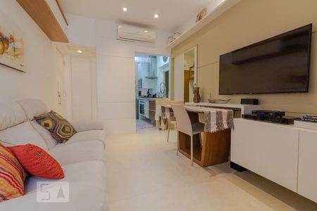 Sala de apartamento à venda com 2 quartos, 45m² em Copacabana, Rio de Janeiro