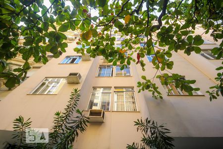 Apartamento à venda com 45m², 2 quartos e sem vagaFachada