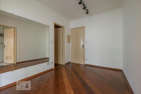 Apartamento para alugar com 35m², 1 quarto e 1 vagaSala