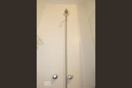 Casa à venda com 360m², 4 quartos e 4 vagasBanheiro 2