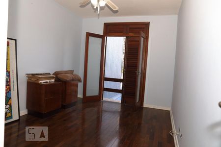 Casa à venda com 360m², 4 quartos e 4 vagasQuarto 2