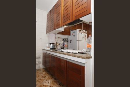 Casa à venda com 360m², 4 quartos e 4 vagasCozinha - Armários