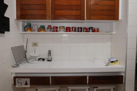 Casa à venda com 360m², 4 quartos e 4 vagasCozinha - Armários