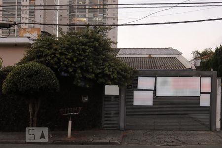 Casa à venda com 360m², 4 quartos e 4 vagasFachada