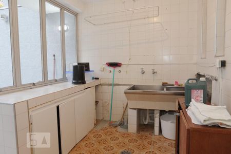 Casa à venda com 360m², 4 quartos e 4 vagasDespensa