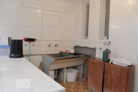 Casa à venda com 360m², 4 quartos e 4 vagasDespensa