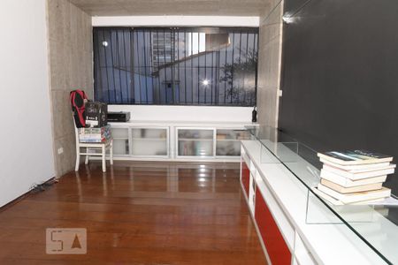 Casa à venda com 360m², 4 quartos e 4 vagasQuarto 4 - escritório