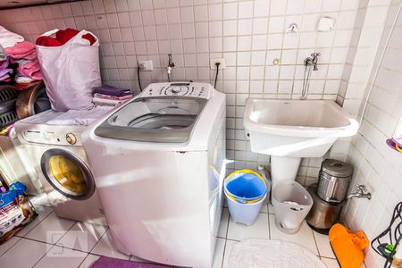 Apartamento à venda com 268m², 3 quartos e 1 vaga Apartamento à venda com 268m², 3 quartos e 1 vagaÁrea de serviço