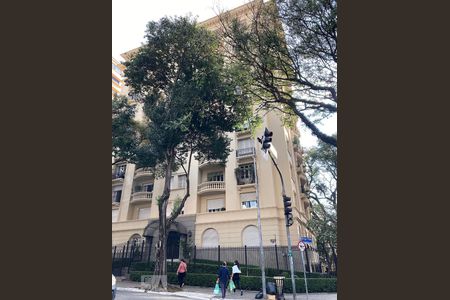 Apartamento à venda com 268m², 3 quartos e 1 vaga Apartamento à venda com 268m², 3 quartos e 1 vagaFachada