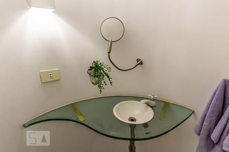 Apartamento à venda com 268m², 3 quartos e 1 vaga Apartamento à venda com 268m², 3 quartos e 1 vagaLavabo