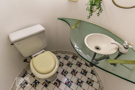 Apartamento à venda com 268m², 3 quartos e 1 vaga Apartamento à venda com 268m², 3 quartos e 1 vagaLavabo