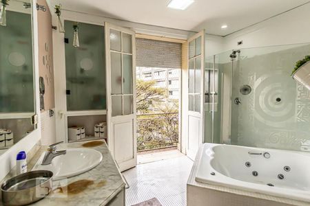 Apartamento à venda com 268m², 3 quartos e 1 vaga Apartamento à venda com 268m², 3 quartos e 1 vagaSuíte