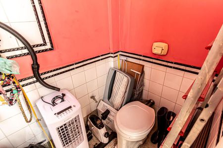 Apartamento à venda com 268m², 3 quartos e 1 vaga Apartamento à venda com 268m², 3 quartos e 1 vagaBanheiro de serviço