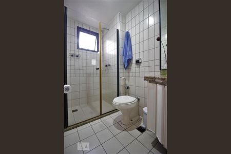 Apartamento à venda com 203m², 4 quartos e 4 vagasBanheiro da suíte 3