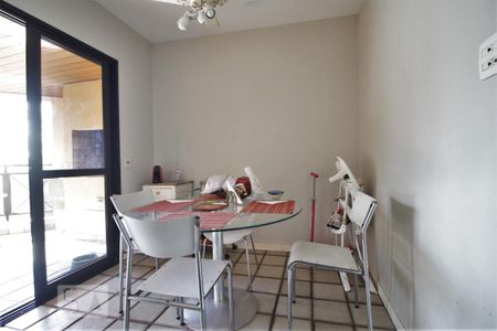 Apartamento à venda com 203m², 4 quartos e 4 vagasCopa