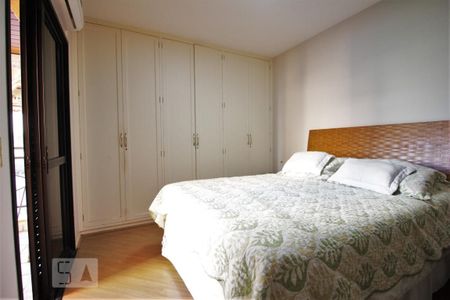 Apartamento à venda com 203m², 4 quartos e 4 vagasSuíte 2