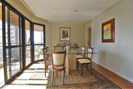 Sala de apartamento à venda com 4 quartos, 203m² em Jardim Ampliação, São Paulo