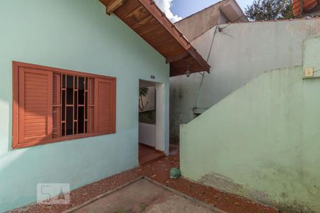 Casa à venda com 100m², 2 quartos e 2 vagasQuintal