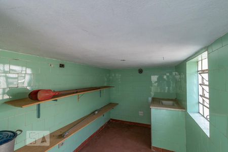 Casa à venda com 100m², 2 quartos e 2 vagasDespensa