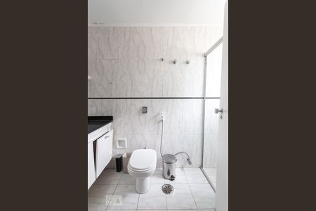 Apartamento à venda com 243m², 3 quartos e 2 vagasBanheiro da Suíte