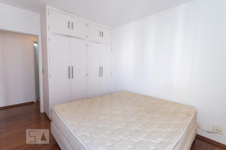 Apartamento à venda com 243m², 3 quartos e 2 vagasQuarto 2
