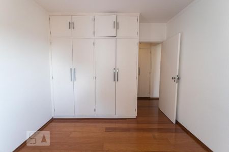 Apartamento à venda com 243m², 3 quartos e 2 vagasQuarto 1 - Armários