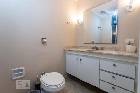 Apartamento à venda com 243m², 3 quartos e 2 vagasBanheiro Social