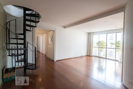 Apartamento à venda com 243m², 3 quartos e 2 vagasSala