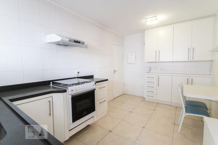 Apartamento à venda com 243m², 3 quartos e 2 vagasCozinha