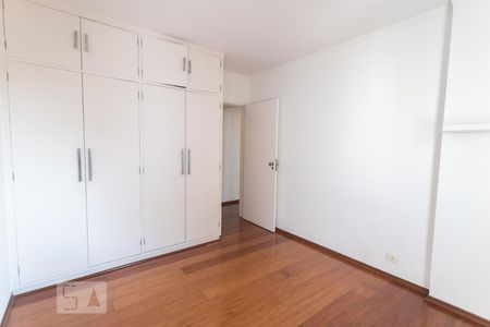 Apartamento à venda com 243m², 3 quartos e 2 vagasQuarto 1