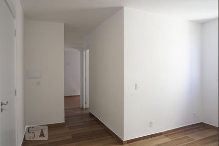 Sala de apartamento para alugar com 2 quartos, 44m² em Vila Nhocune, São Paulo