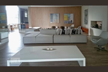 Apartamento para alugar com 40m², 1 quarto e 1 vagaSalão de Festas